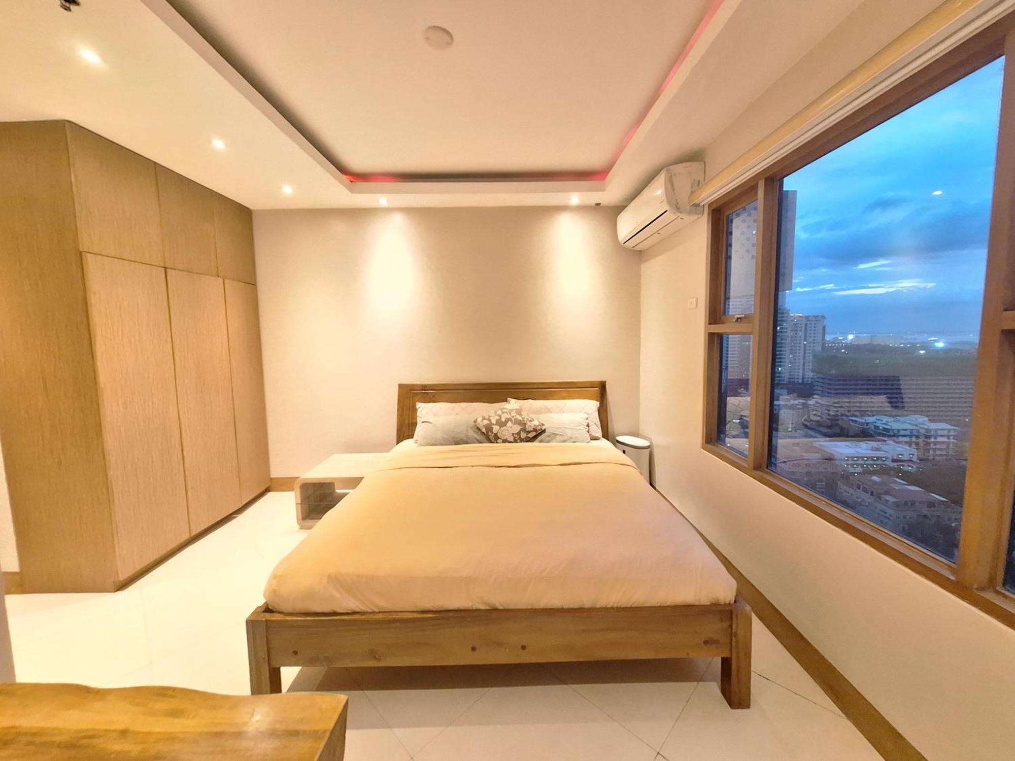 Manila Bayview Rental Bilik gambar