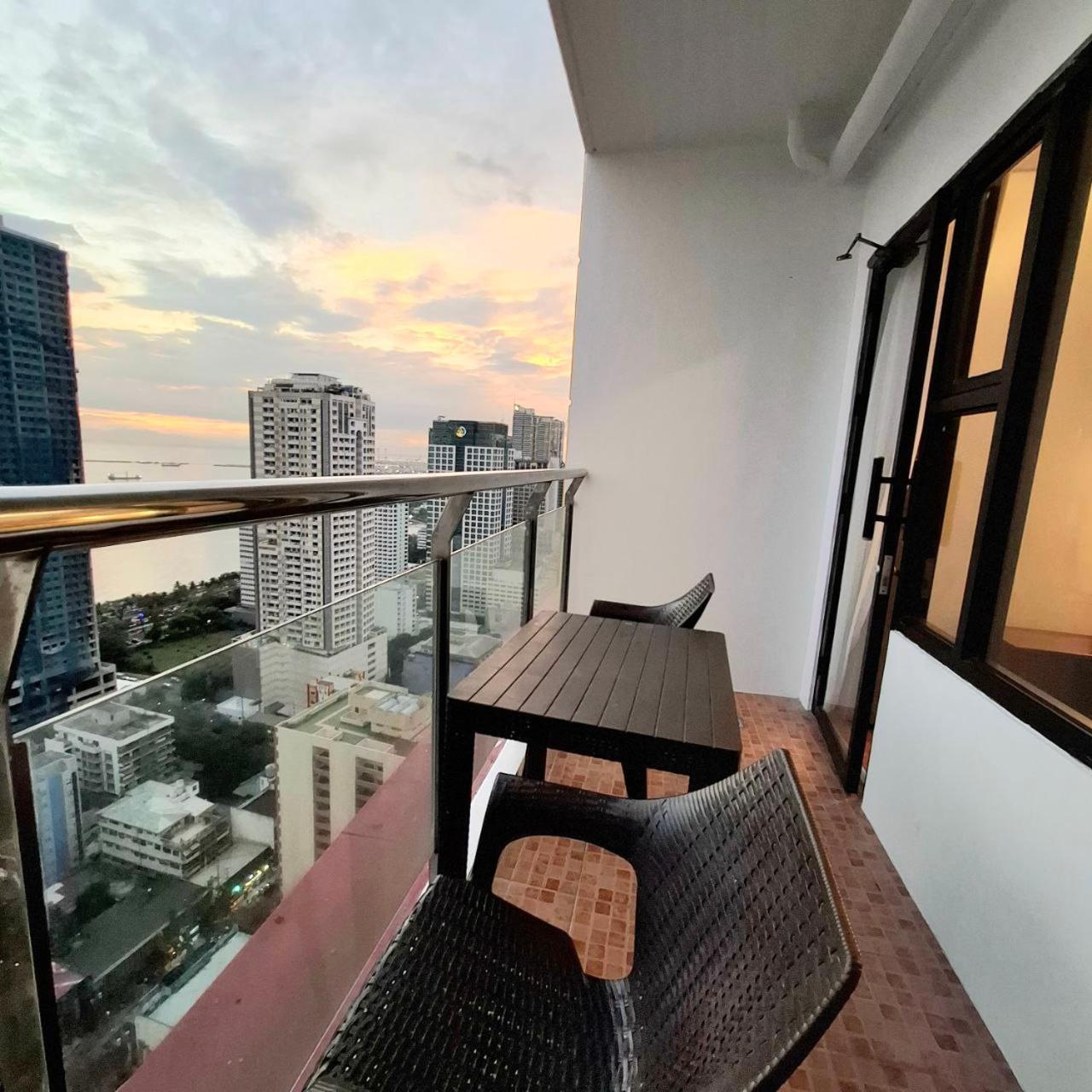 Manila Bayview Rental Luaran gambar